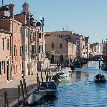 Art Painting Apartment With Canal View Venedig Exteriör bild